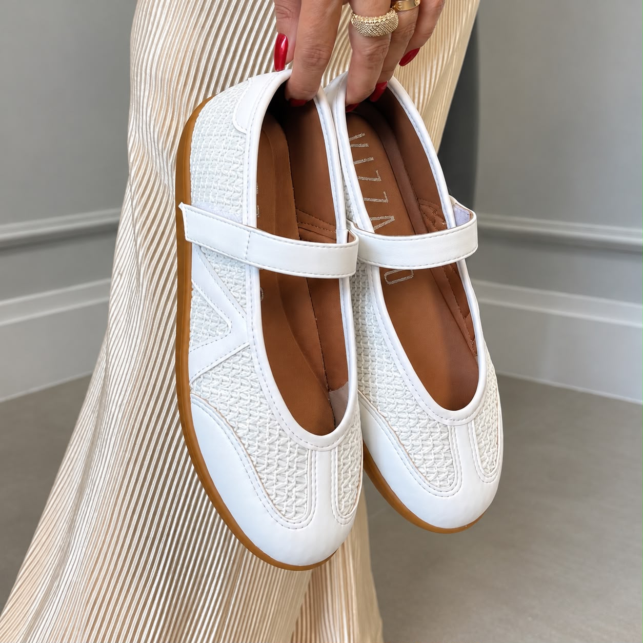 SAPATILHA MARY JANE VIZZANO 1430128 BRANCO